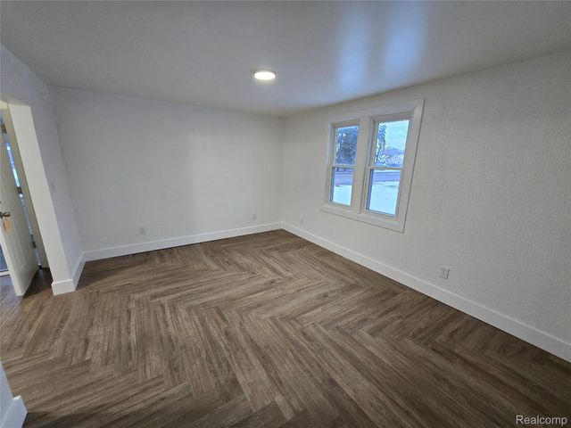 15331 Allen Road, Southgate, MI 48195