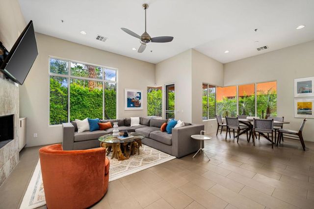 942 Alejo Vista, Palm Springs, CA 92262