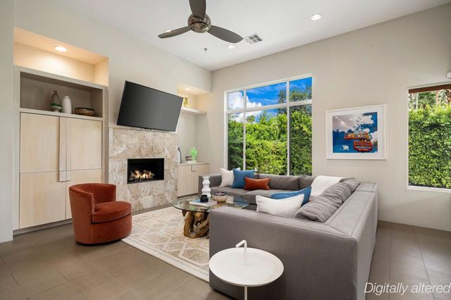 942 Alejo Vista, Palm Springs, CA 92262