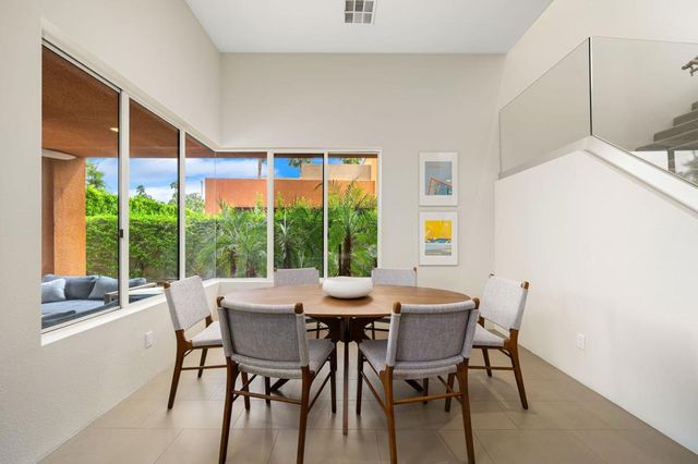 942 Alejo Vista, Palm Springs, CA 92262