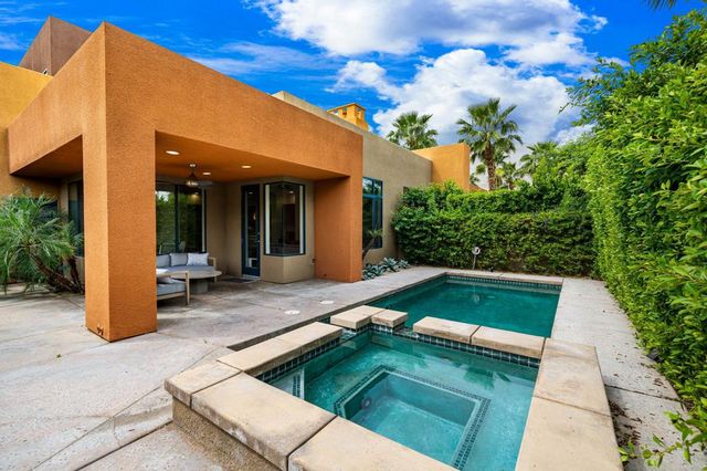 942 Alejo Vista, Palm Springs, CA 92262