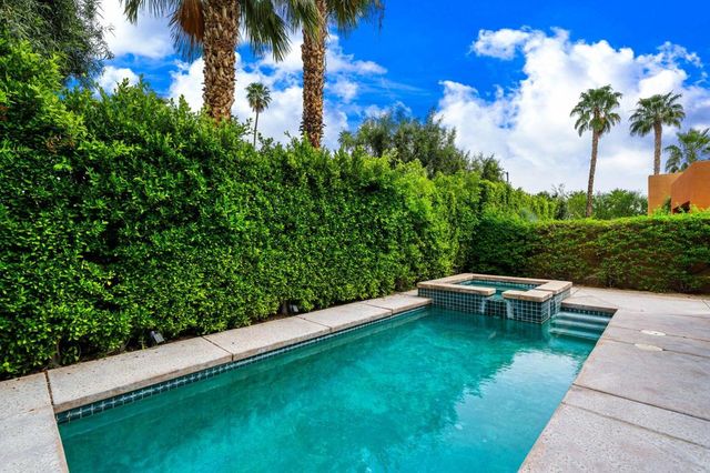 942 Alejo Vista, Palm Springs, CA 92262