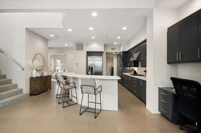 942 Alejo Vista, Palm Springs, CA 92262