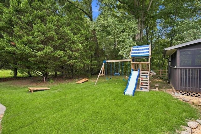 33 Pigeon Creek Drive, Blue Ridge, GA 30513