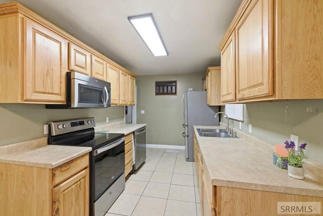 545 Collins Street, Blackfoot, ID 83221