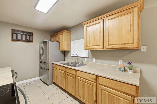 545 Collins Street, Blackfoot, ID 83221