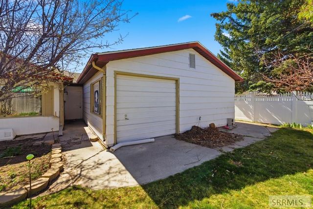 545 Collins Street, Blackfoot, ID 83221