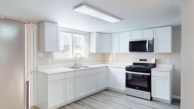 218 N Ash Street, Hobart, IN 46342