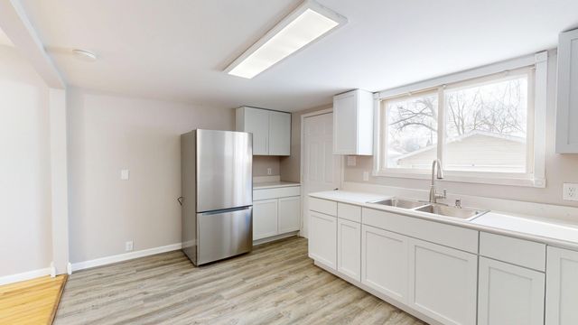 218 N Ash Street, Hobart, IN 46342