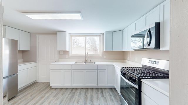 218 N Ash Street, Hobart, IN 46342