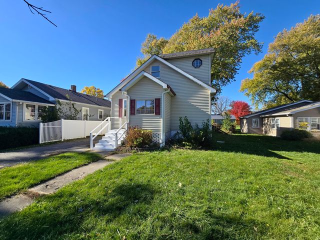 218 N Ash Street, Hobart, IN 46342