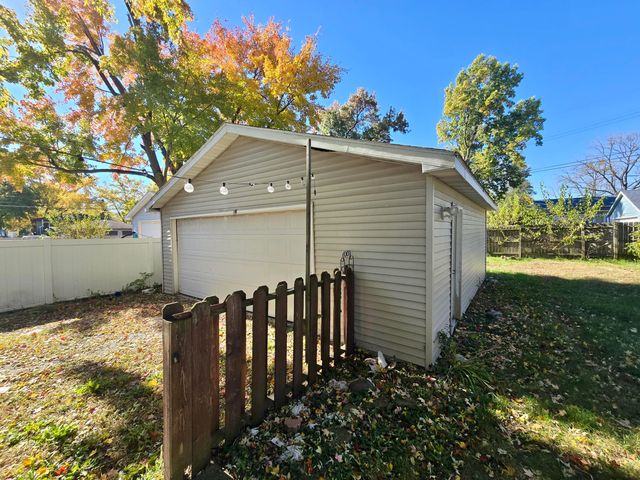 218 N Ash Street, Hobart, IN 46342