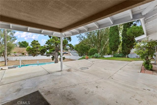 5760 Avenue Juan Bautista, Riverside, CA 92509