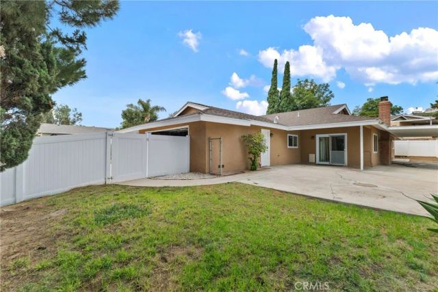 5760 Avenue Juan Bautista, Riverside, CA 92509