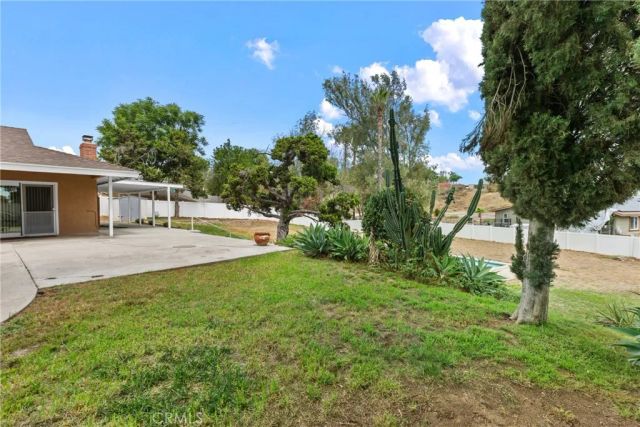 5760 Avenue Juan Bautista, Riverside, CA 92509