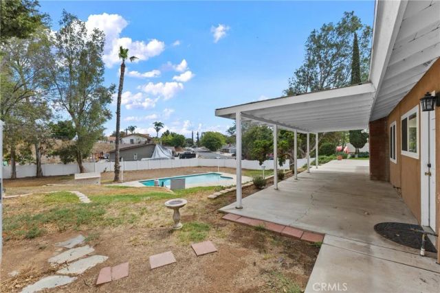 5760 Avenue Juan Bautista, Riverside, CA 92509