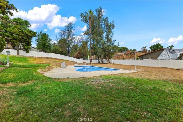 5760 Avenue Juan Bautista, Riverside, CA 92509