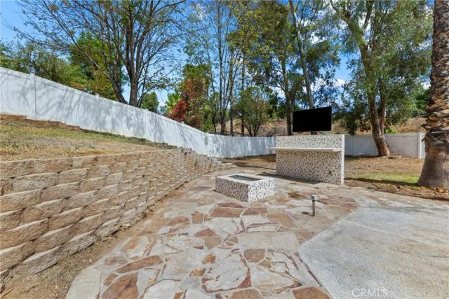 5760 Avenue Juan Bautista, Riverside, CA 92509
