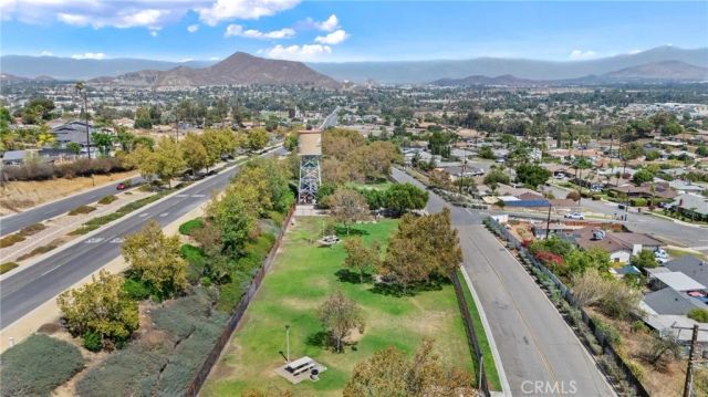 5760 Avenue Juan Bautista, Riverside, CA 92509