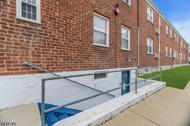 10 Clark Ct 10, Rutherford Boro, NJ 07070