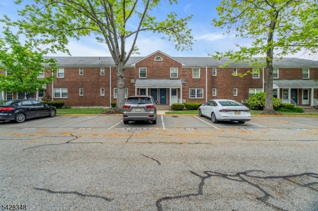 10 Clark Ct 10, Rutherford Boro, NJ 07070