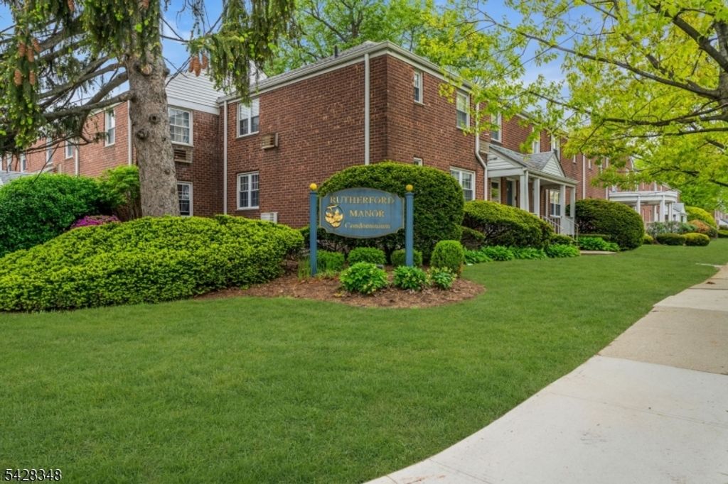 10 Clark Ct 10, Rutherford Boro, NJ 07070