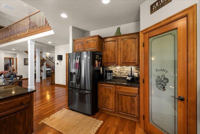 574 Grey Hawk Way, Central Point, OR 97502