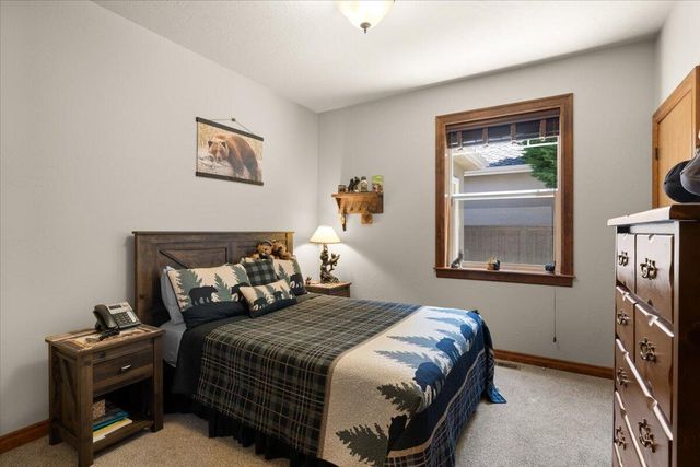 574 Grey Hawk Way, Central Point, OR 97502