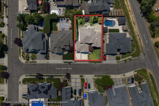 574 Grey Hawk Way, Central Point, OR 97502