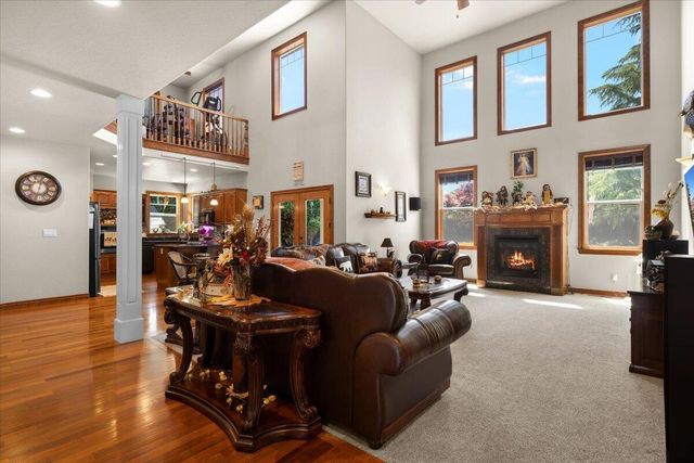 574 Grey Hawk Way, Central Point, OR 97502