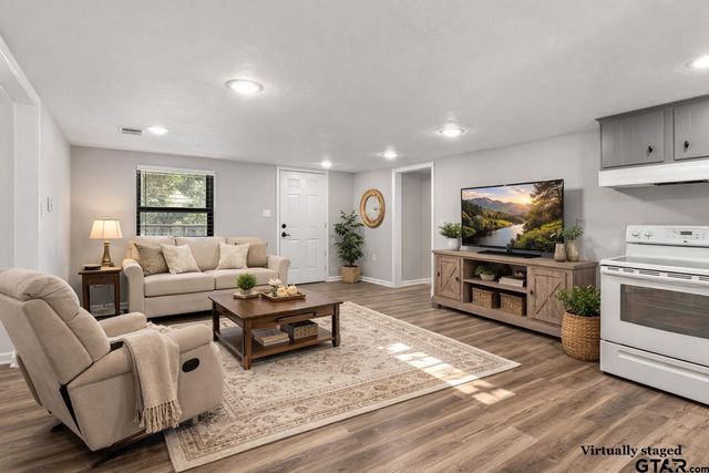 11661 FM 852, Gilmer, TX 75644