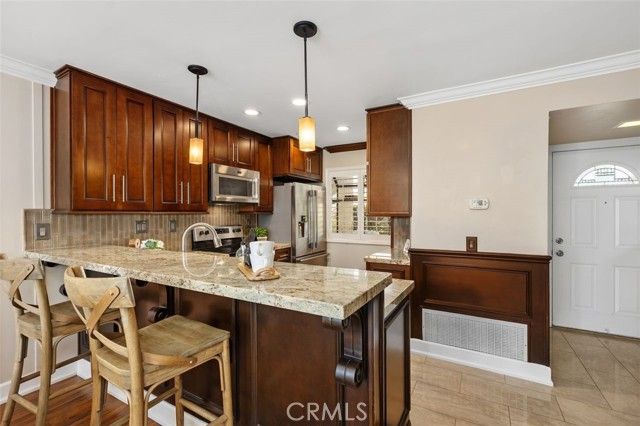26 Lakepines, Irvine, CA 92620