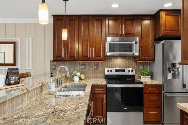 26 Lakepines, Irvine, CA 92620
