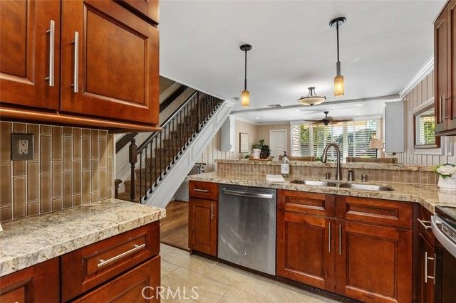 26 Lakepines, Irvine, CA 92620