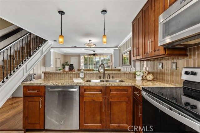 26 Lakepines, Irvine, CA 92620