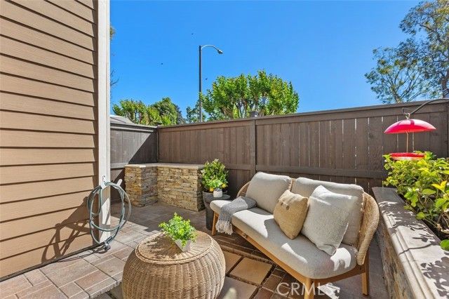 26 Lakepines, Irvine, CA 92620