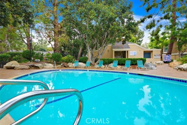 26 Lakepines, Irvine, CA 92620