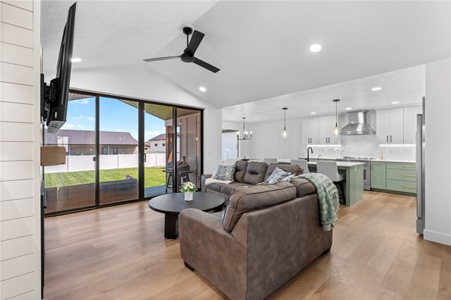 2215 Smooth Rock Lane, Billings, MT 59106