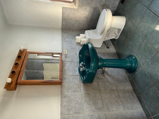 2228 Honore Avenue, North Chicago, IL 60064