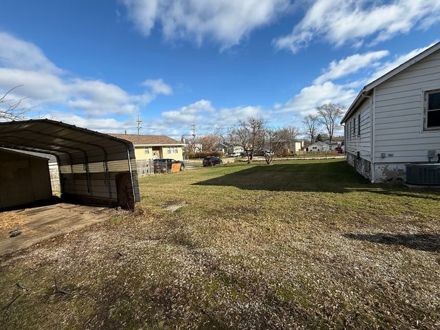 2228 Honore Avenue, North Chicago, IL 60064