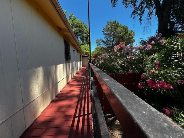 14150 Lakeshore Dr, Clearlake, CA 95422