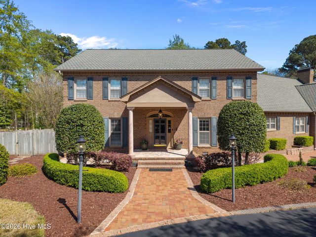 120 Robin Road, Greenville, NC 27858