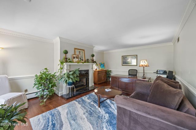 120 Robin Road, Greenville, NC 27858