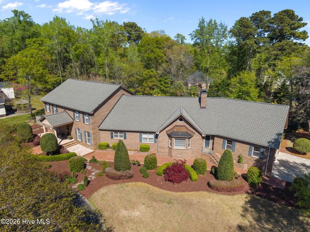 120 Robin Road, Greenville, NC 27858