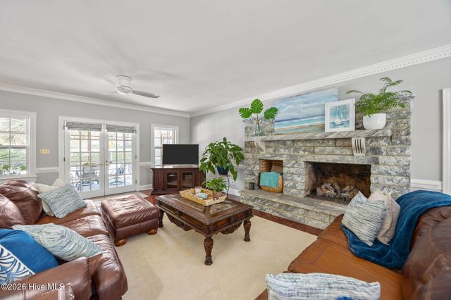 120 Robin Road, Greenville, NC 27858