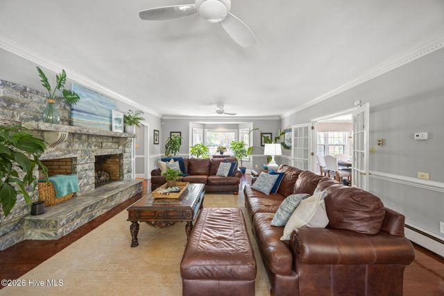 120 Robin Road, Greenville, NC 27858