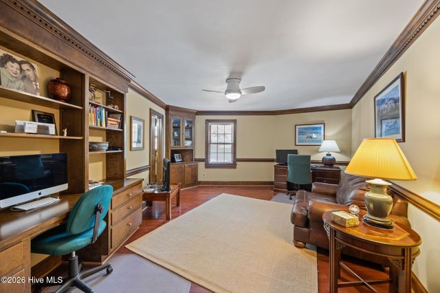 120 Robin Road, Greenville, NC 27858
