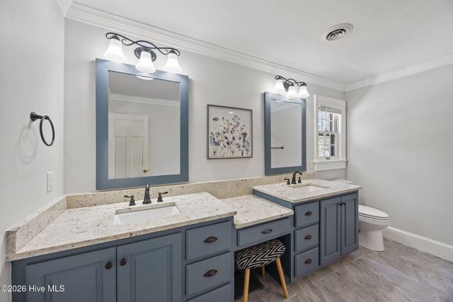 120 Robin Road, Greenville, NC 27858