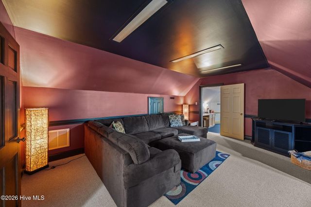 120 Robin Road, Greenville, NC 27858