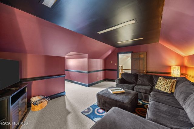 120 Robin Road, Greenville, NC 27858